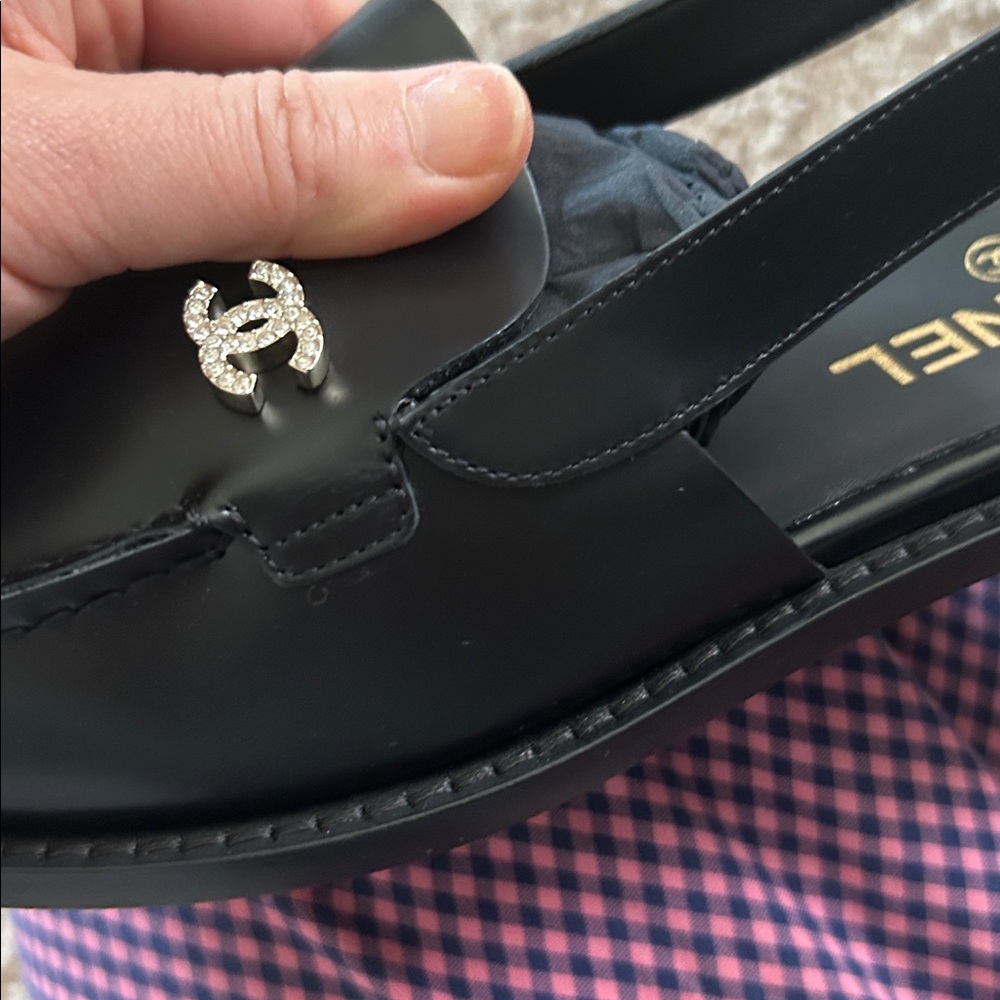 CHANEL Black Slingback Loafers. 7.5 - Picture 14 of 17